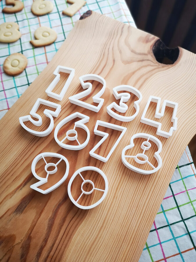 NUMBER COOKIE CUTTERS